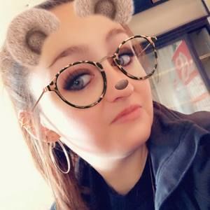 Meet your Posher, Cass